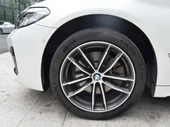 2022 BMW 5 Series 525Li M Sport Package, белый — фото 14