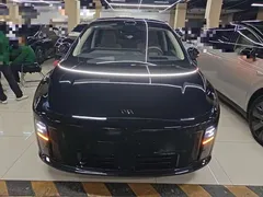 2025 Li Auto i8 Standard, чёрный — фото 3