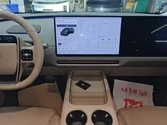 2025 Li Auto i8 Standard, чёрный — фото 13