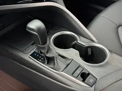 2021 Toyota Camry 2.0G Luxury — фото 8
