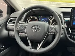 2021 Toyota Camry 2.0G Luxury — фото 9