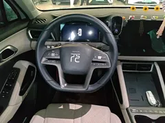 2025 BYD Yuan UP Smart Driving 401km Leading, белый — фото 11
