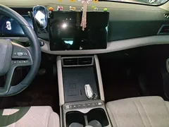 2025 BYD Yuan UP Smart Driving 401km Leading, белый — фото 13