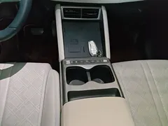 2025 BYD Yuan UP Smart Driving 401km Leading, белый — фото 14
