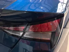 2021 Hyundai Elantra 1.5L CVT GLX Elite, синий — фото 8