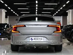 2022 Volvo S90 — фото 6