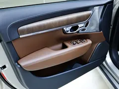 2022 Volvo S90 — фото 17