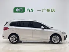 2019 BMW 2 Series Active Tourer 220i Leading, белый — фото 7