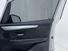 2019 BMW 2 Series Active Tourer 220i Leading, белый — фото 17