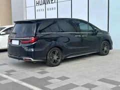 2022 Honda Odyssey 2.0L e:HEV, чёрный — фото 3