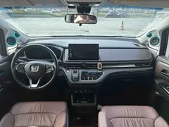 2022 Honda Odyssey 2.0L e:HEV, чёрный — фото 7