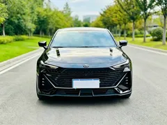 2023 Changan UNI-V 1.5T Premium, чёрный — фото 2