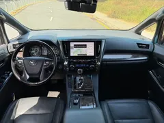 2021 Toyota Alphard Hybrid 2.5L Premium, белый — фото 9