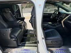 2021 Toyota Alphard Hybrid 2.5L Premium, белый — фото 11