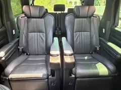 2021 Toyota Alphard Hybrid 2.5L Premium, белый — фото 12