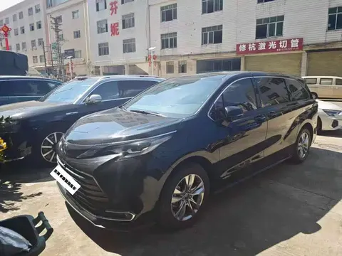 2023 Toyota Sienna 2.5L Hybrid Comfort
