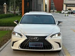 2022 Lexus ES 200 Excellence, белый — фото 2