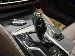 2022 BMW 5 Series 530Li Leading M Sport Package, чёрный — фото 15