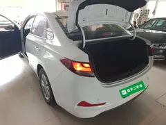 2020 Hyundai Elantra 1.6L AT GL, белый — фото 5
