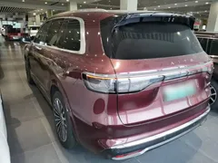 2025 Aito M8 EREV Ultra 53.4kWh 5-seat 192-line LiDAR — фото 5