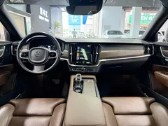 2021 Volvo S90 — фото 6