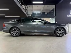 2021 Volvo S90 — фото 10