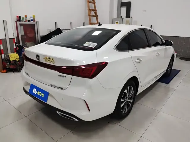 2023 Changan Eado PLUS 1.4T GDI DCT Premium