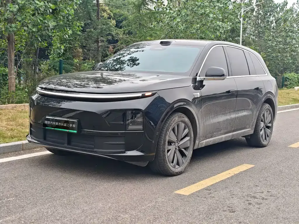 2025 Li Auto L6