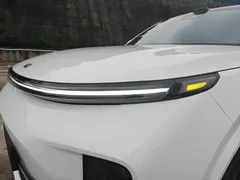 2025 Li Auto L9 Smart Refresh, белый — фото 9