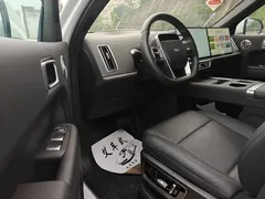 2025 Li Auto L9 Smart Refresh, белый — фото 11