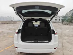 2025 Li Auto L9 Smart Refresh, белый — фото 18