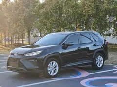 2020 Toyota Wildlander 2.0L CVT 2WD Leading, чёрный — фото 1