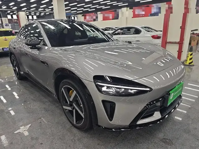 2025 Xiaomi YU7 4WD Max