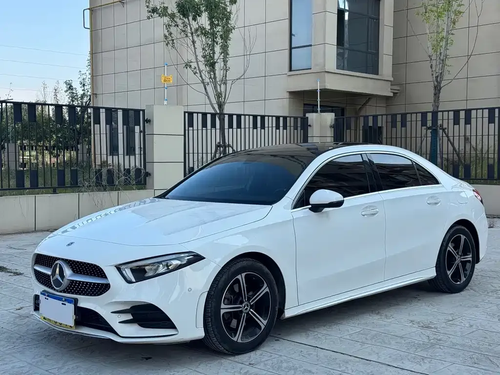 2022 Mercedes-Benz A-Class A 200 L Sport Sedan Fashion