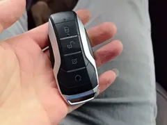 2021 BYD Han EV Standard Range Luxury, белый — фото 9