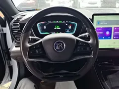 2021 BYD Han EV Standard Range Luxury, белый — фото 11
