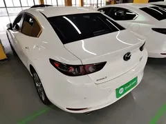 2021 Mazda 3 2.0L AT, белый — фото 5
