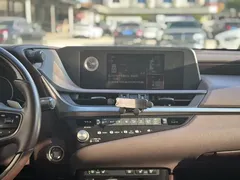 2020 Lexus ES 200 Luxury — фото 11