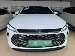 2025 BYD Qin PLUS DM-i PHEV Smart Driving 55km Leading, белый — фото 3