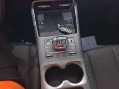 2025 BYD Qin PLUS DM-i PHEV Smart Driving 55km Leading, белый — фото 14