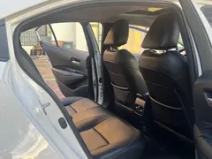 2021 Toyota Corolla Hybrid 1.8L E-CVT Elite, белый — фото 12