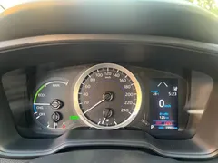 2021 Toyota Corolla Hybrid 1.8L E-CVT Elite, белый — фото 17