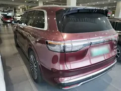 2025 Aito M8 EREV Ultra 53.4kWh 5-seat 192-line LiDAR — фото 5
