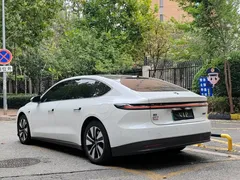 2022 Nio ET7 75kWh EV, белый — фото 9