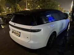 2025 Li Auto i8 Standard, белый — фото 6