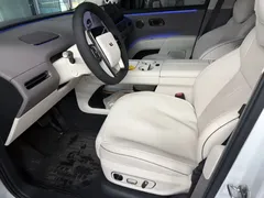 2025 Li Auto i8 Standard, белый — фото 9