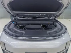 2025 Li Auto L9 Pro Smart Refresh — фото 15