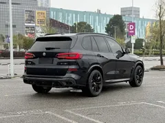 2021 BMW X5 xDrive40i M Sport Package, чёрный — фото 7
