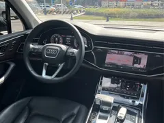 2023 Audi Q7 55 TFSI quattro S line Sport, чёрный — фото 8
