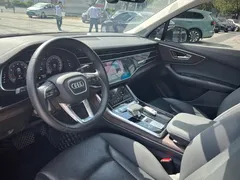 2023 Audi Q7 55 TFSI quattro S line Sport, чёрный — фото 11